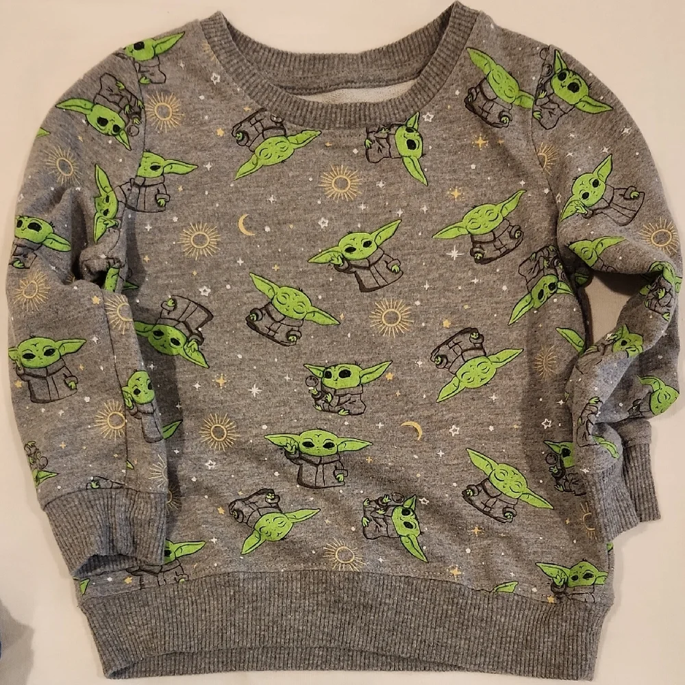Bundle GAP Starr Wars Vans  Graphic Sweatshirt, Shoes Sleeveless Tshirt